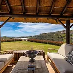 Pool - Sauna - Cinema - Hot Tub - Sleeps 10 - Pets Villa Estepona