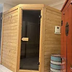 Pool - Sauna - Cinema - Hot Tub - Sleeps 10 - Pets Willa